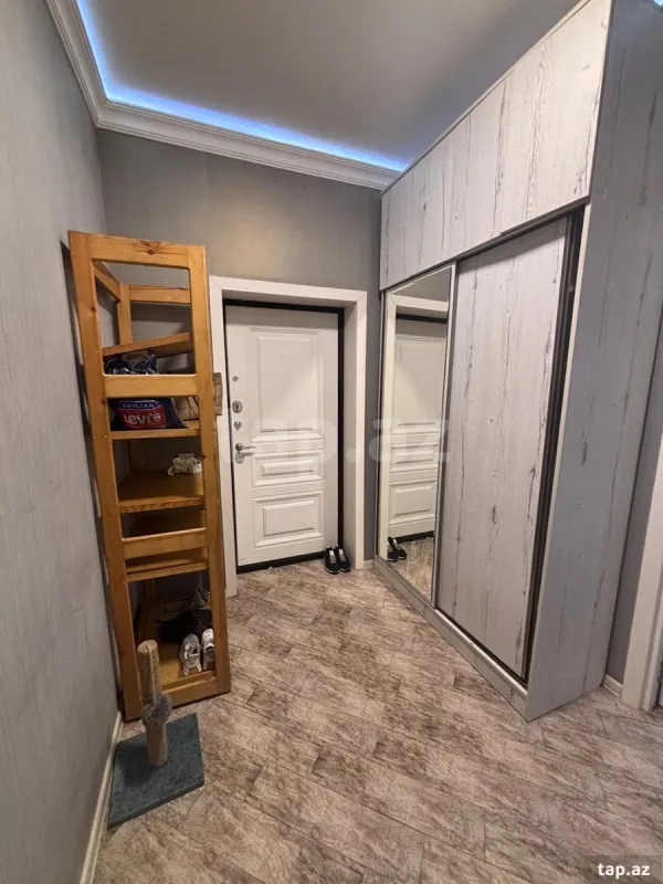 Kirayə verilir 3 otaqlı yeni tikili 120 m²