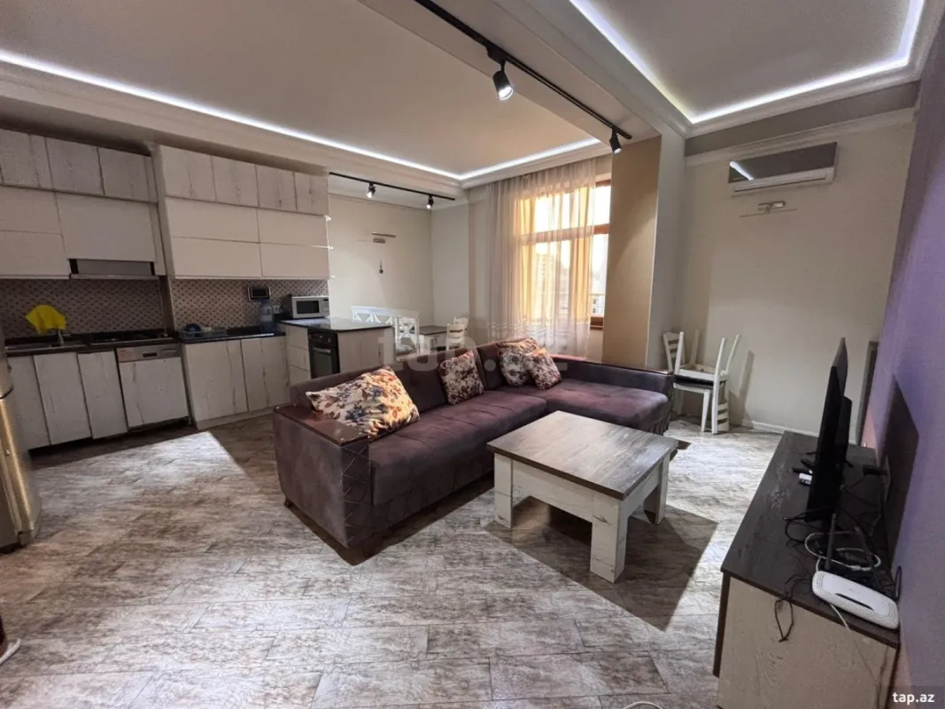 Kirayə verilir 3 otaqlı yeni tikili 120 m²