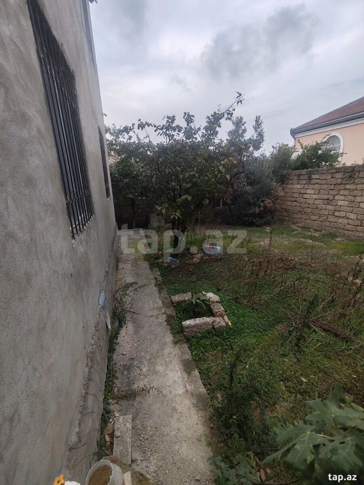 Satılır 4 otaqlı həyət evi