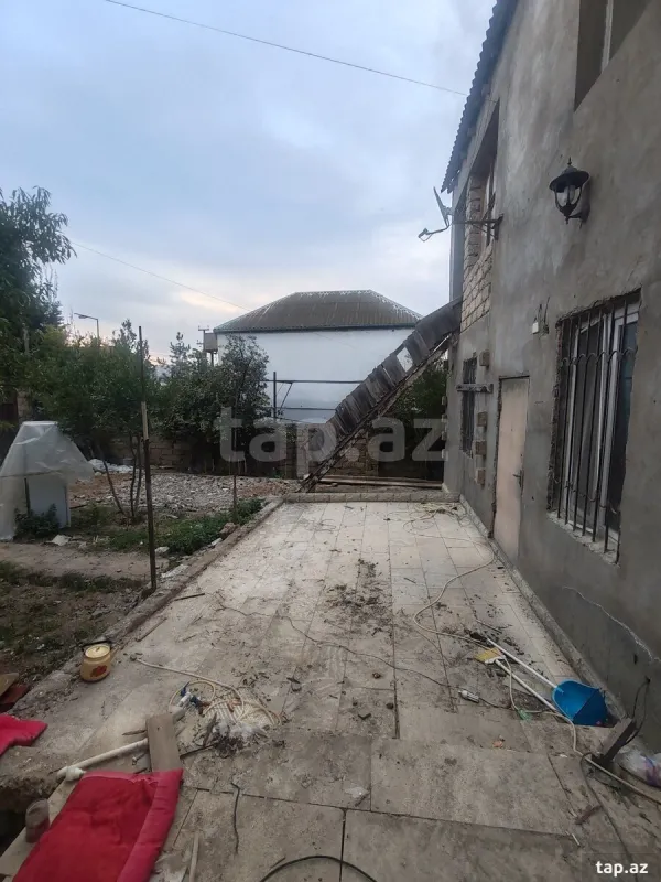 Satılır 4 otaqlı həyət evi
