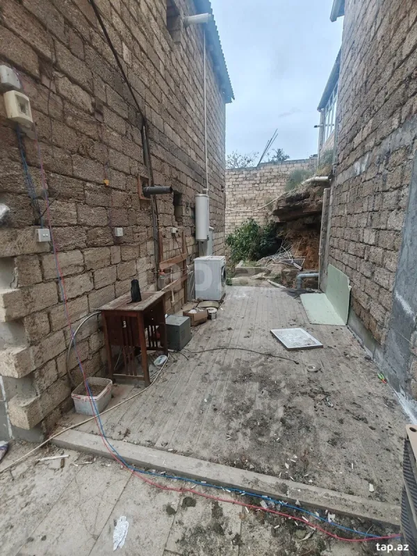 Satılır 4 otaqlı həyət evi