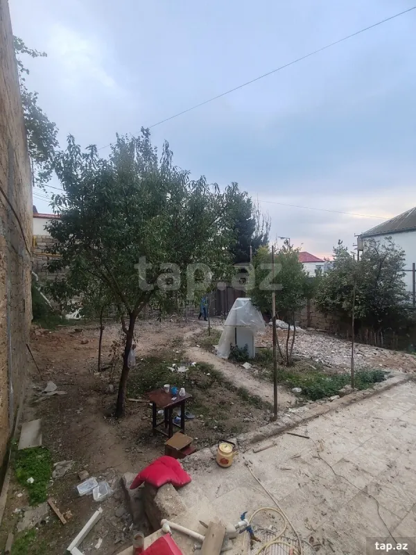Satılır 4 otaqlı həyət evi