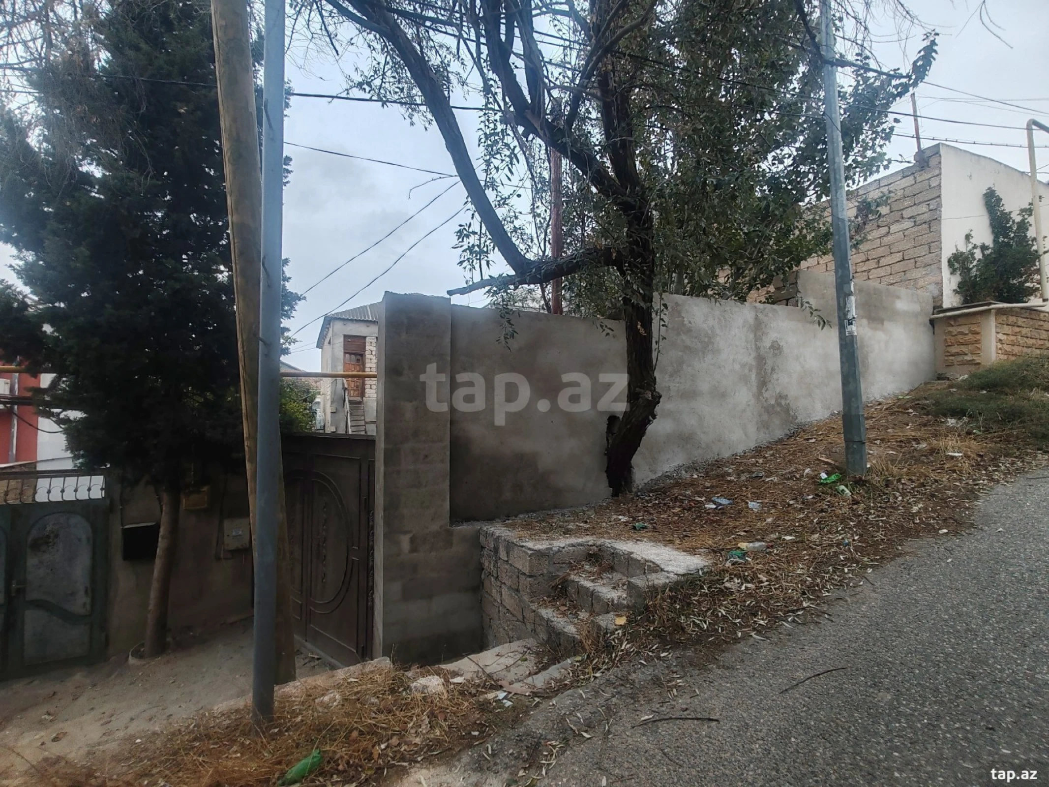 Satılır 4 otaqlı həyət evi