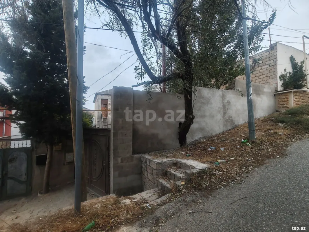 Satılır 4 otaqlı həyət evi