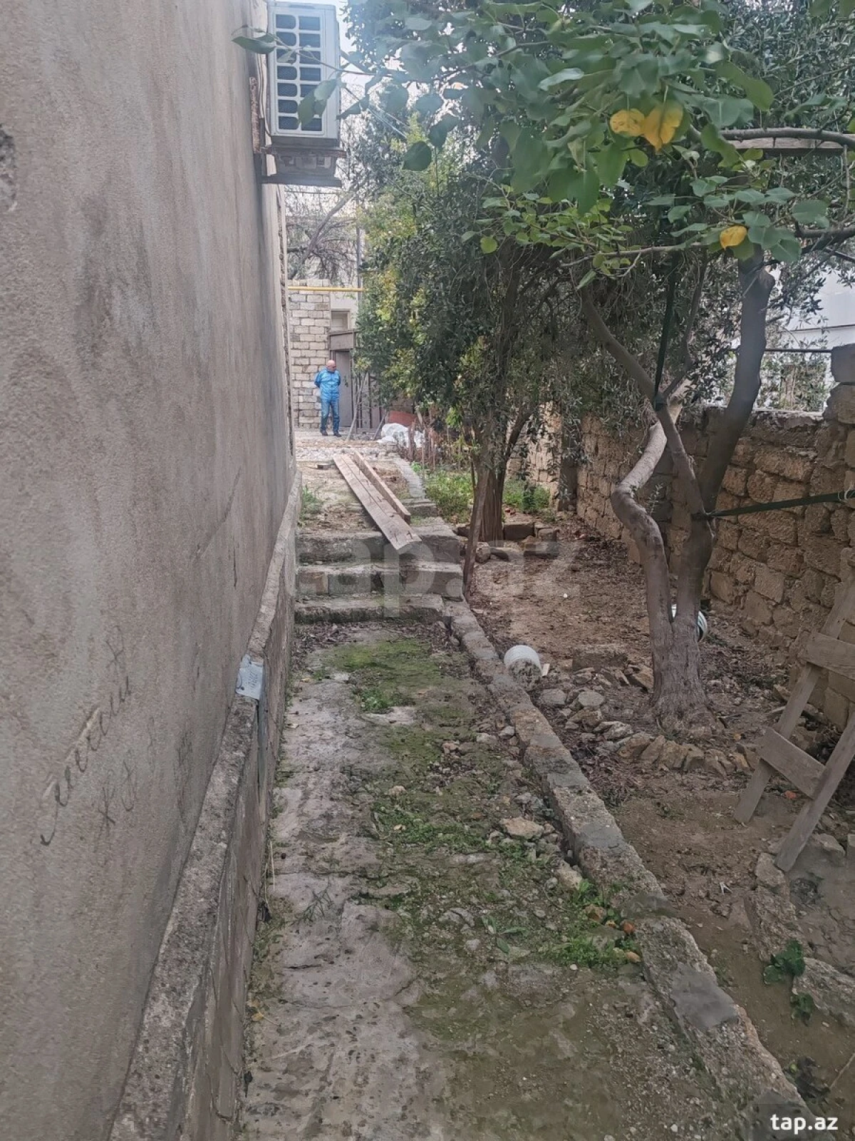 Satılır 4 otaqlı həyət evi