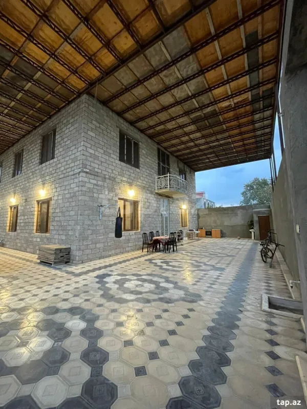 Kirayə verilir 4 otaqlı həyət evi 186 m²