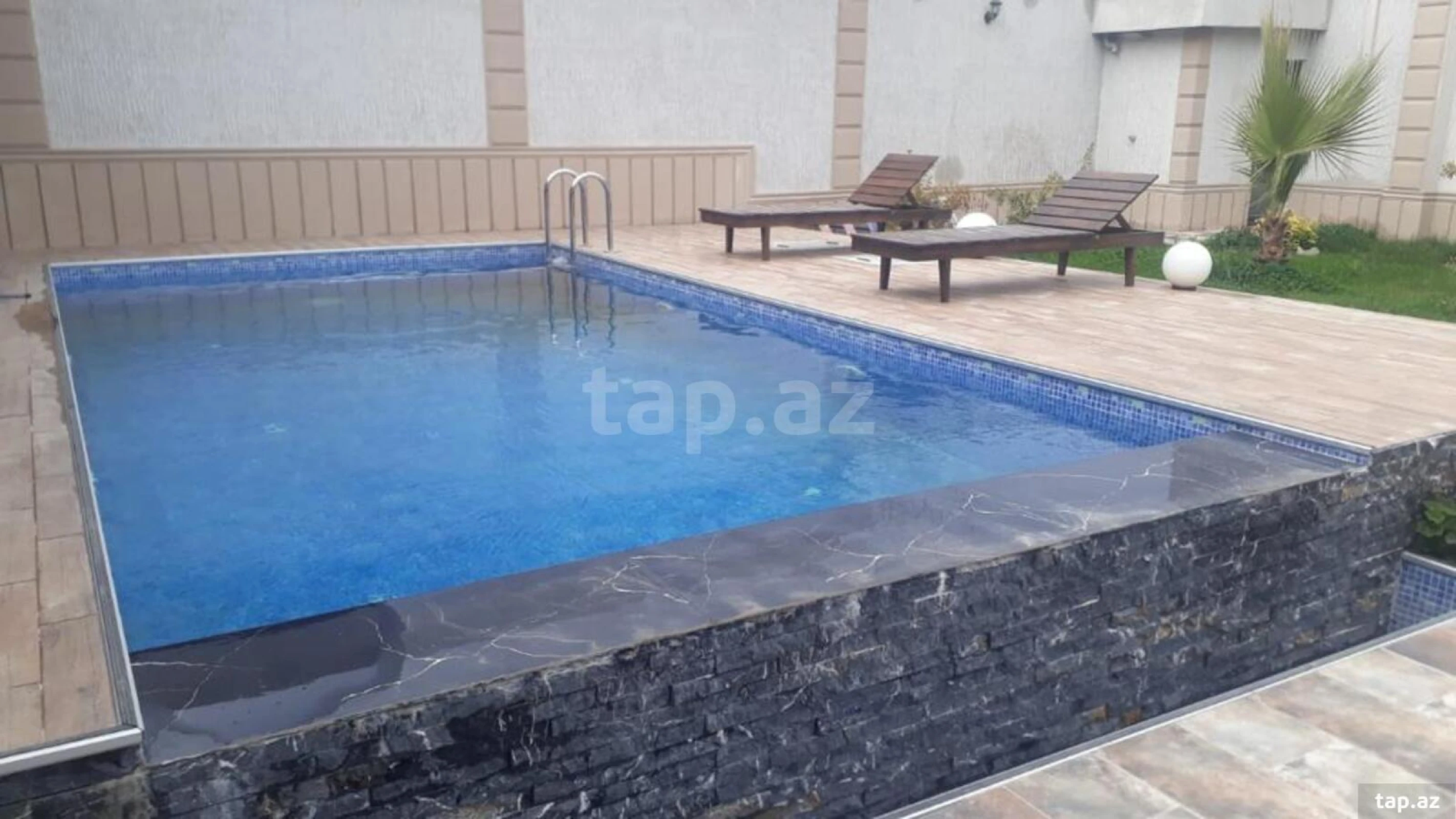 Kirayə verilir 3 otaqlı həyət evi