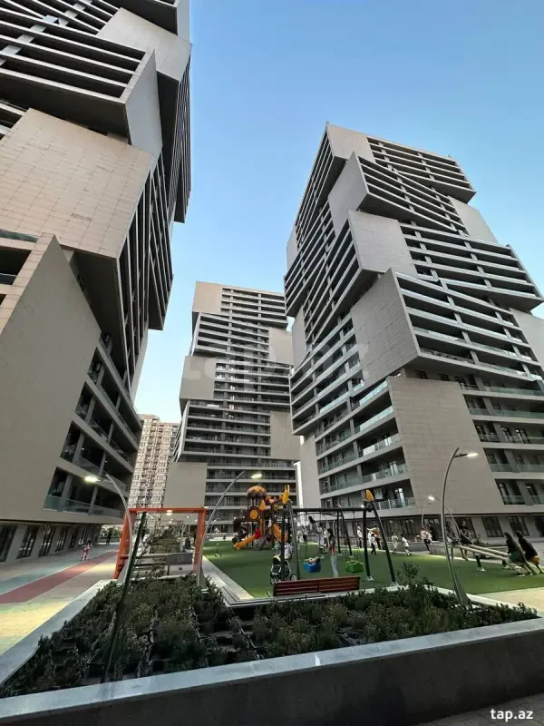 Kirayə verilir 2 otaqlı yeni tikili 100 m²