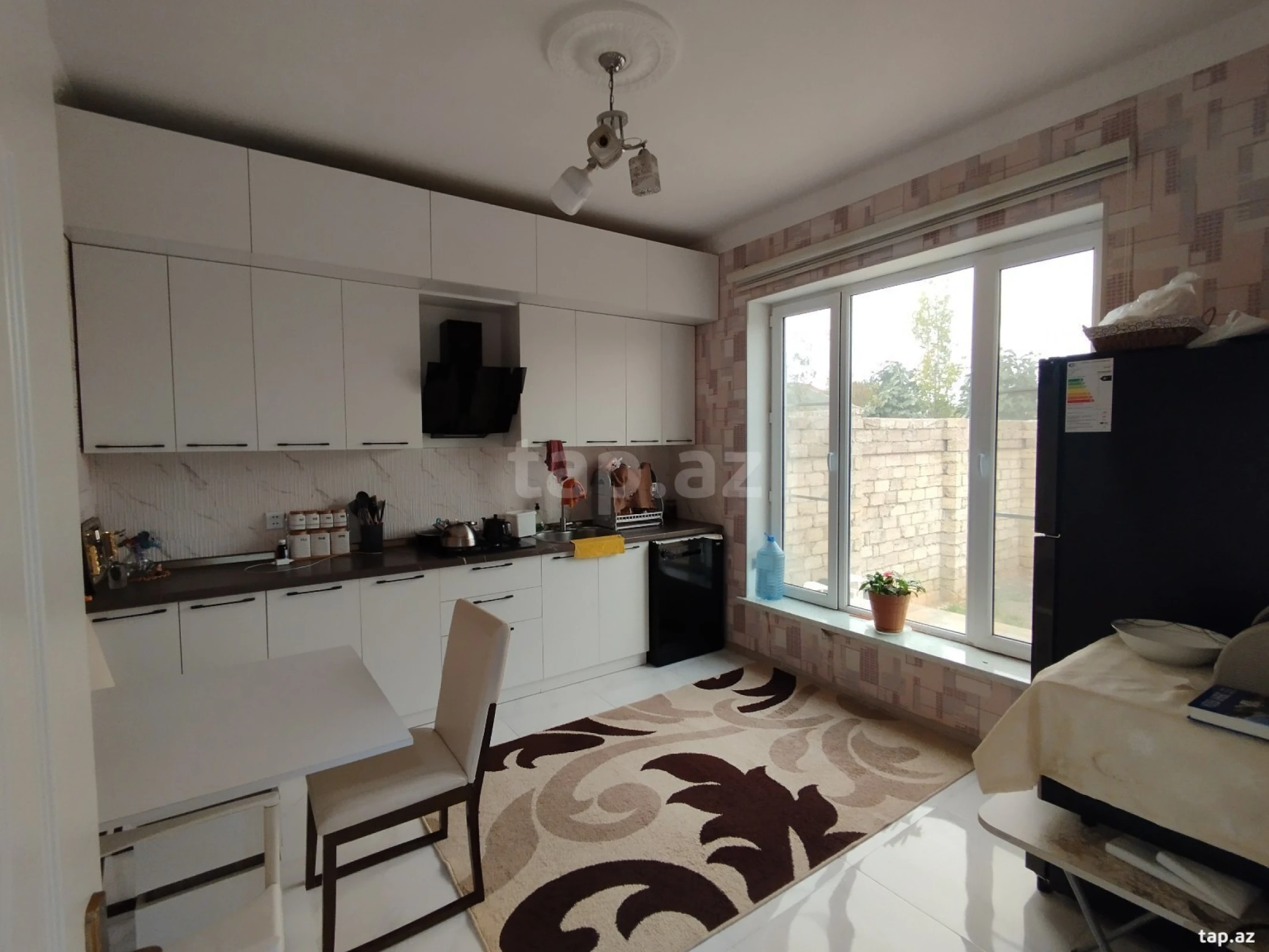 Satılır 3 otaqlı həyət evi