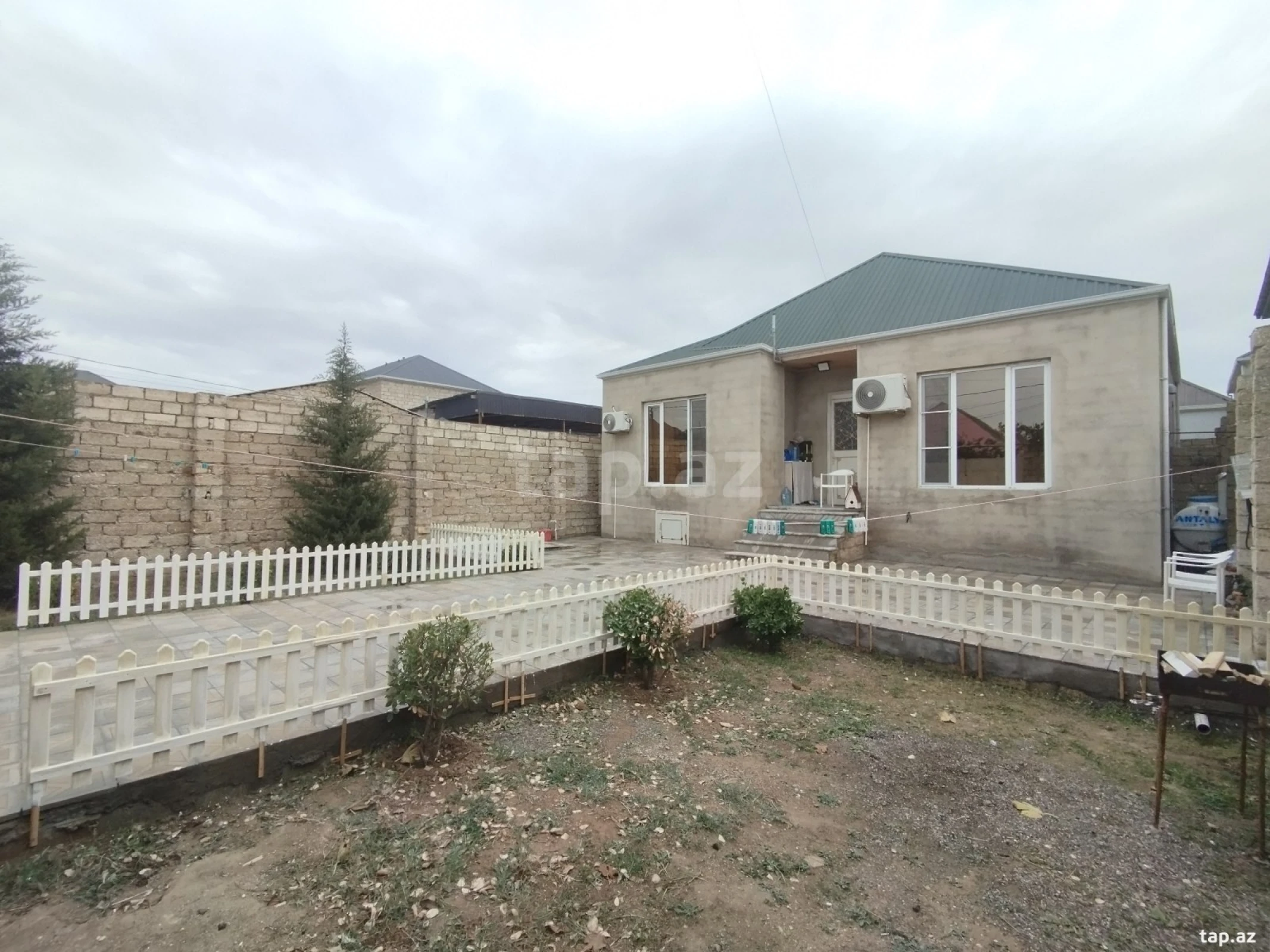 Satılır 3 otaqlı həyət evi