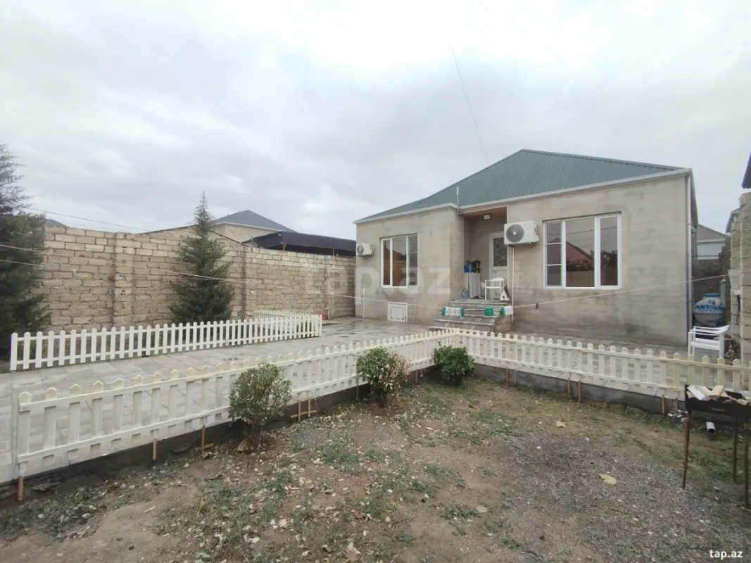Satılır 3 otaqlı həyət evi