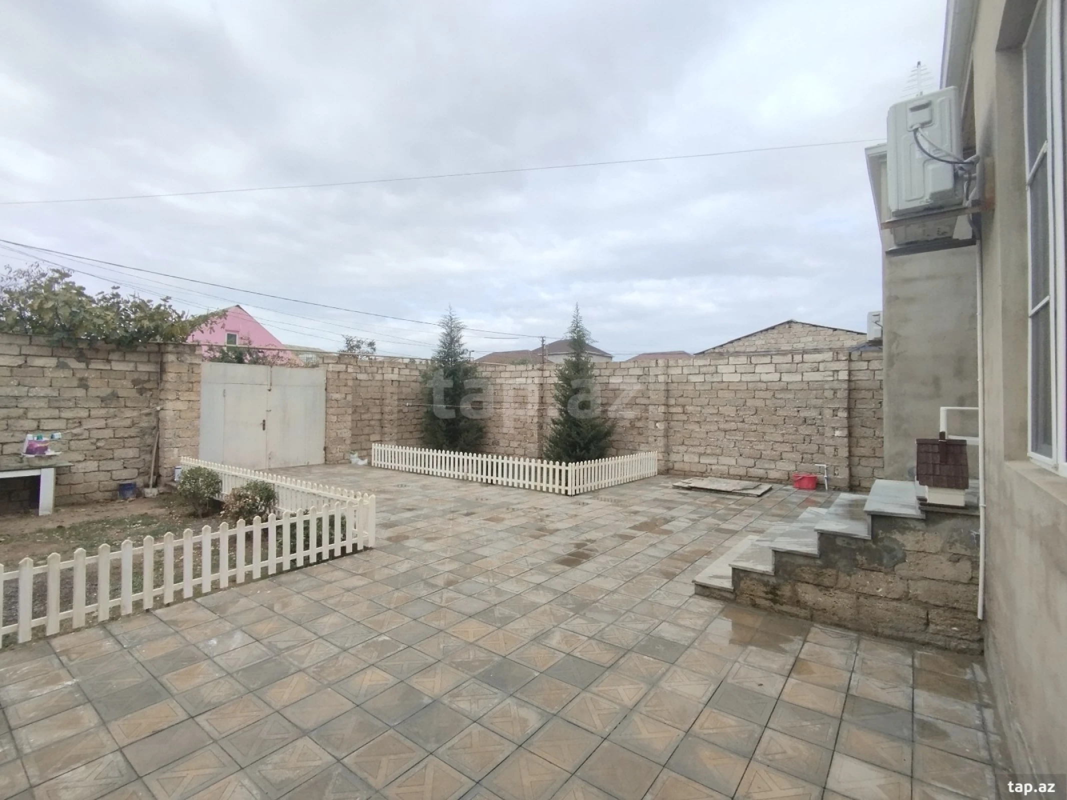 Satılır 3 otaqlı həyət evi