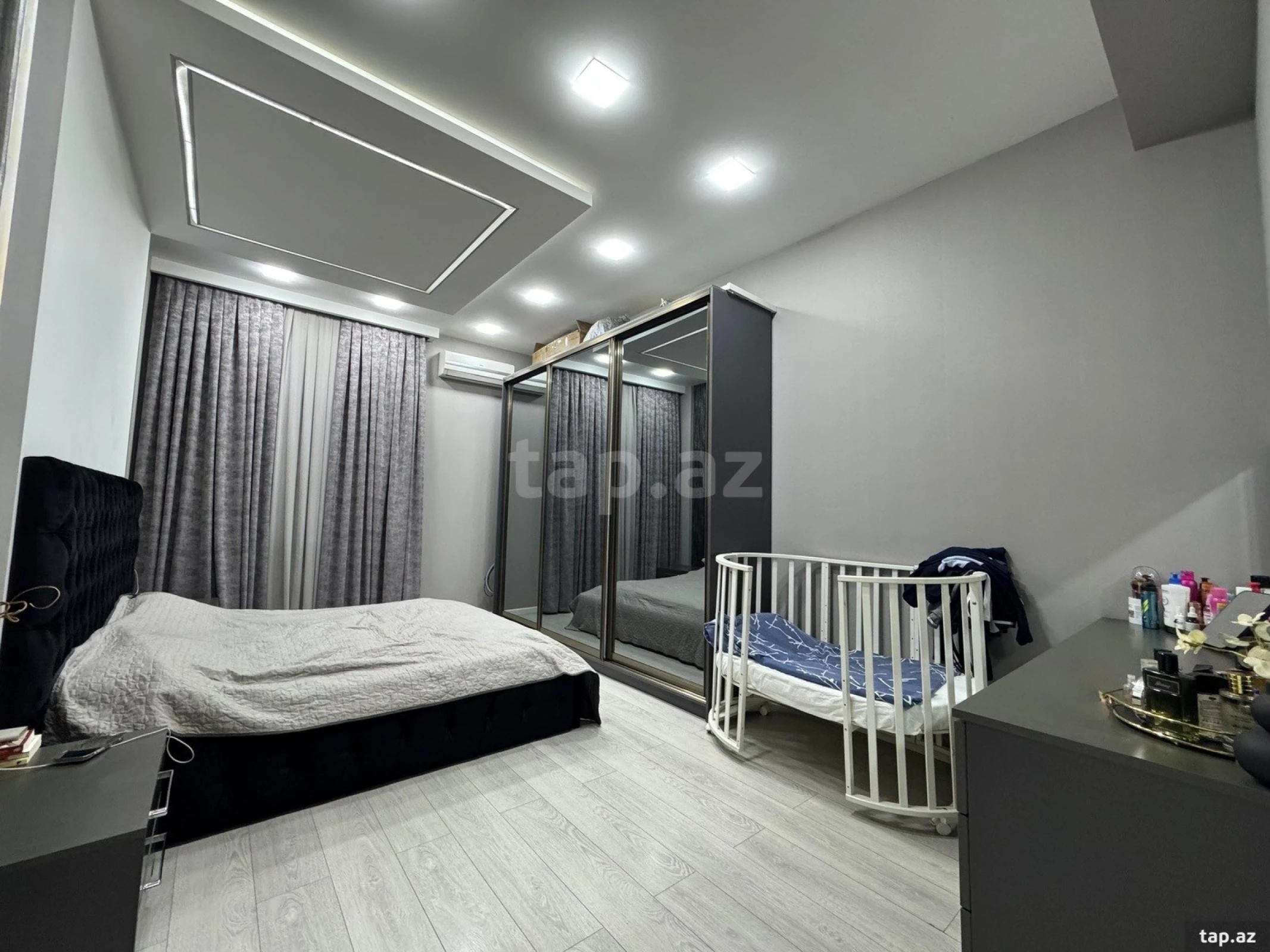 Satılır 2 otaqlı yeni tikili 75 m²