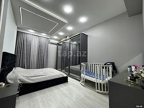Satılır 2 otaqlı yeni tikili 75 m²