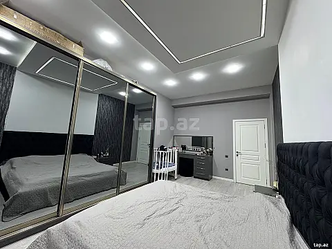 Satılır 2 otaqlı yeni tikili 75 m²