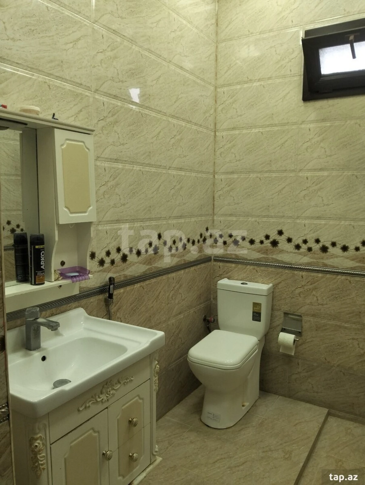 Satılır 3 otaqlı həyət evi