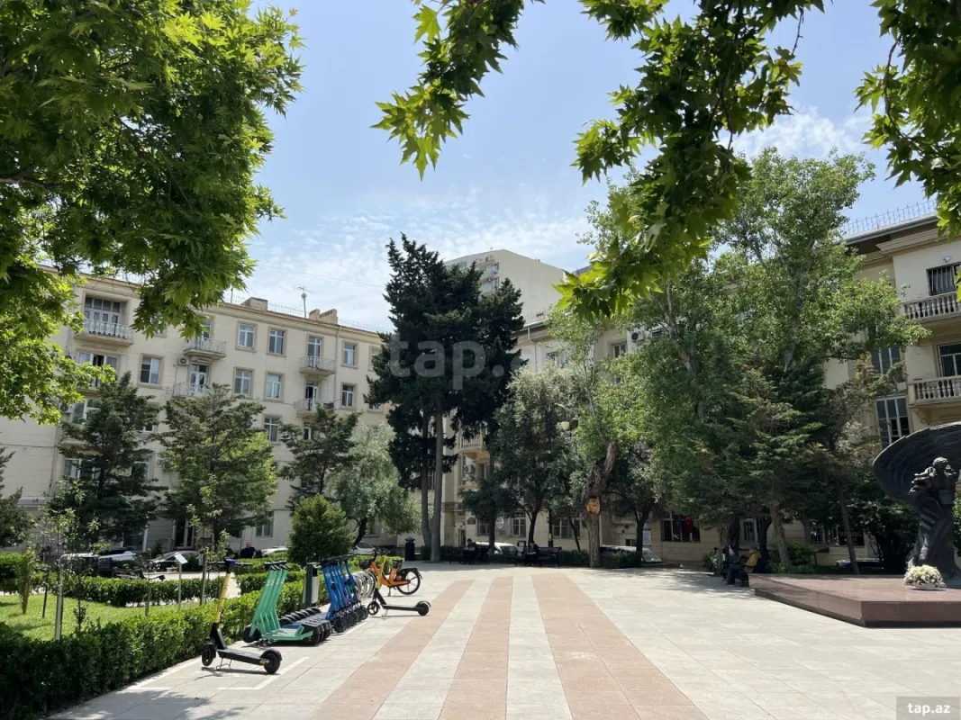 Satılır 3 otaqlı mənzil 100 m²