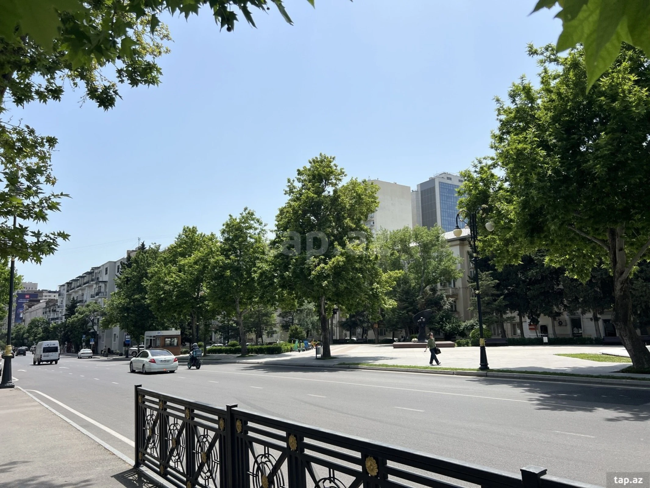 Satılır 3 otaqlı mənzil 100 m²