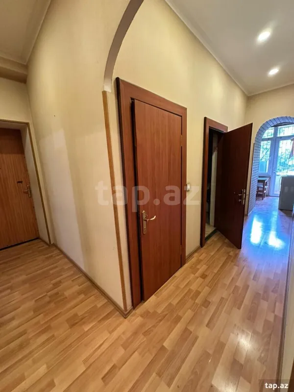Satılır 3 otaqlı mənzil 100 m²