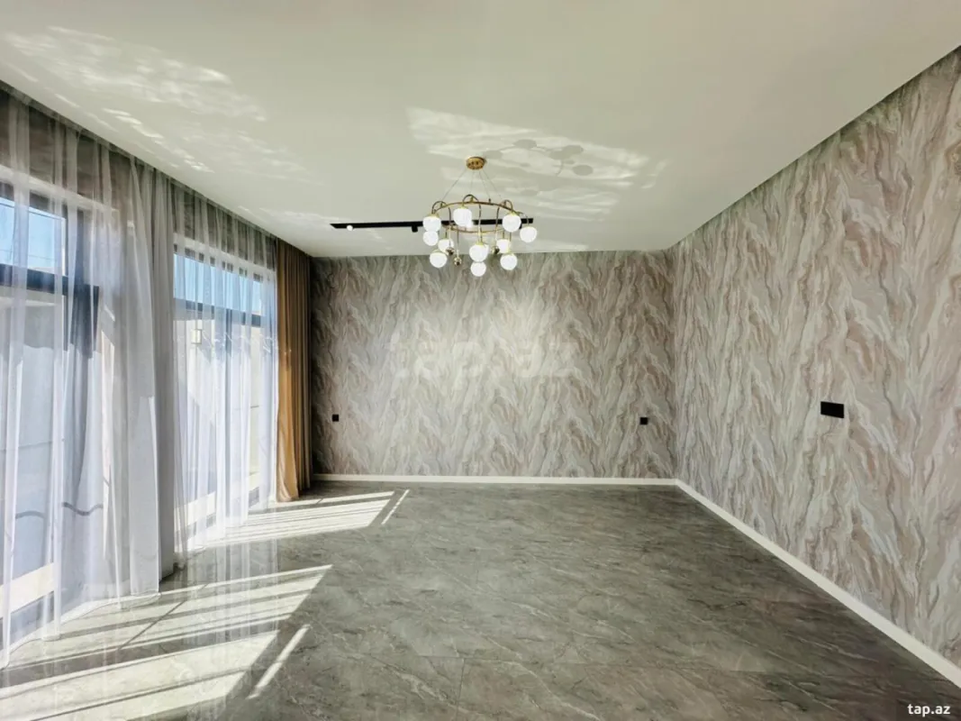 Satılır 4 otaqlı həyət evi