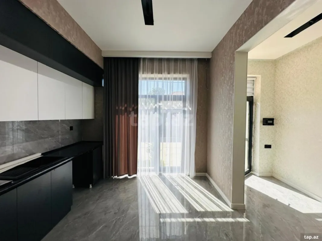 Satılır 4 otaqlı həyət evi