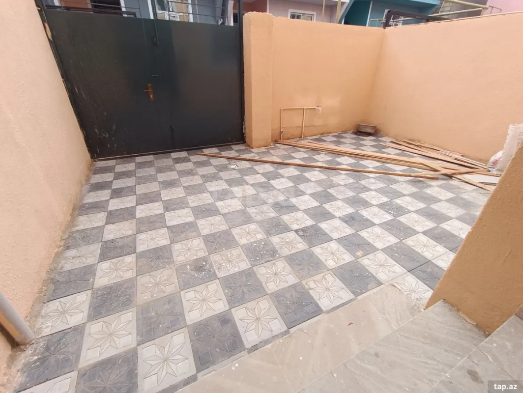 Satılır 4 otaqlı həyət evi