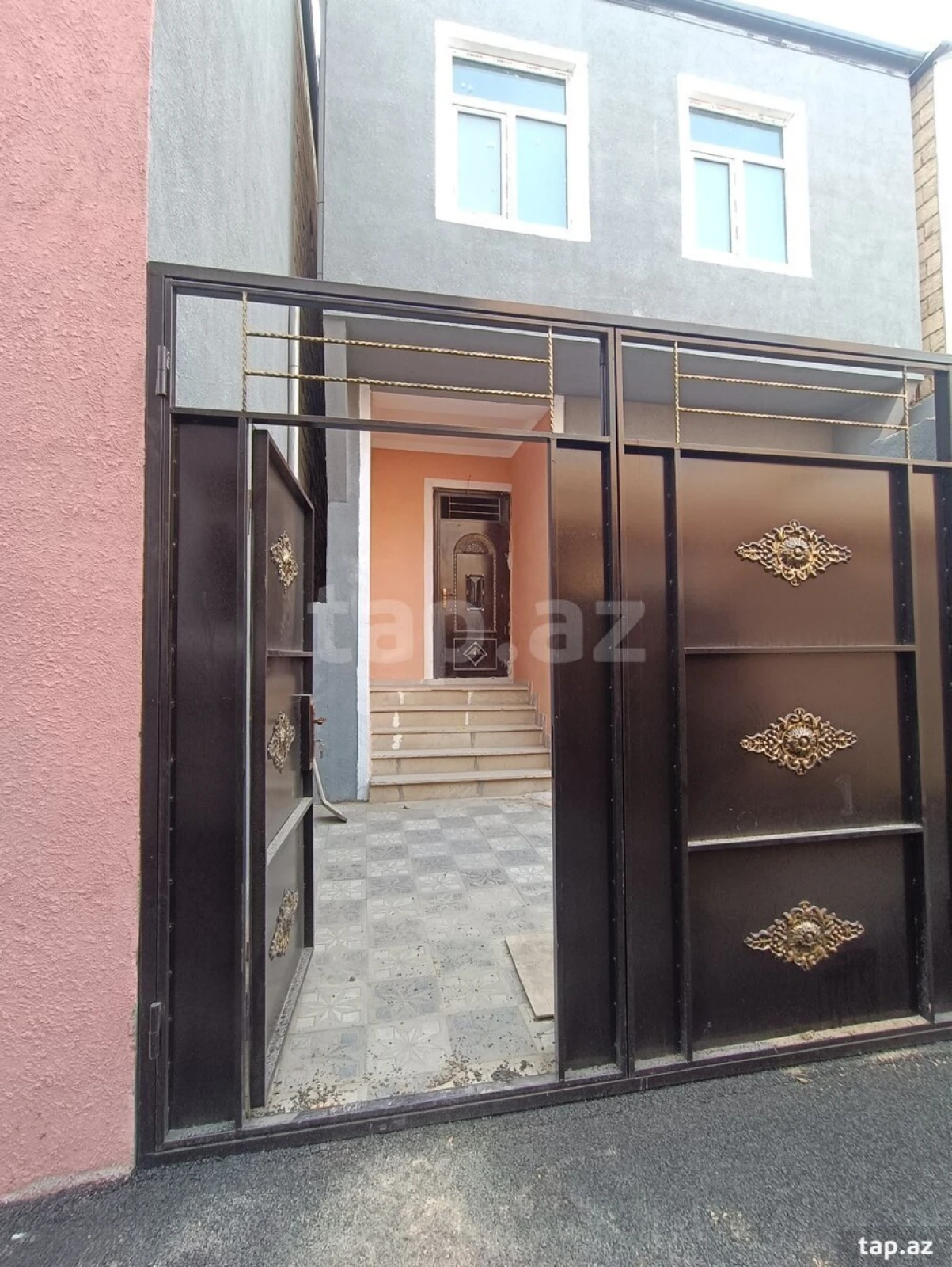 Satılır 4 otaqlı həyət evi