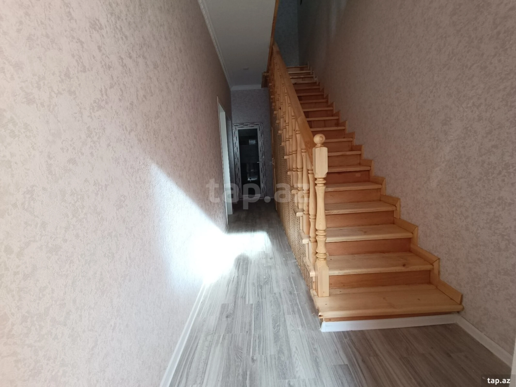 Satılır 4 otaqlı həyət evi