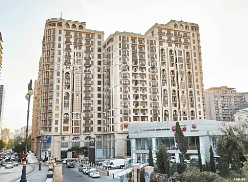 Kirayə verilir 3 otaqlı yeni tikili 172 m² — Bakı 3 otaq 172.00 m²