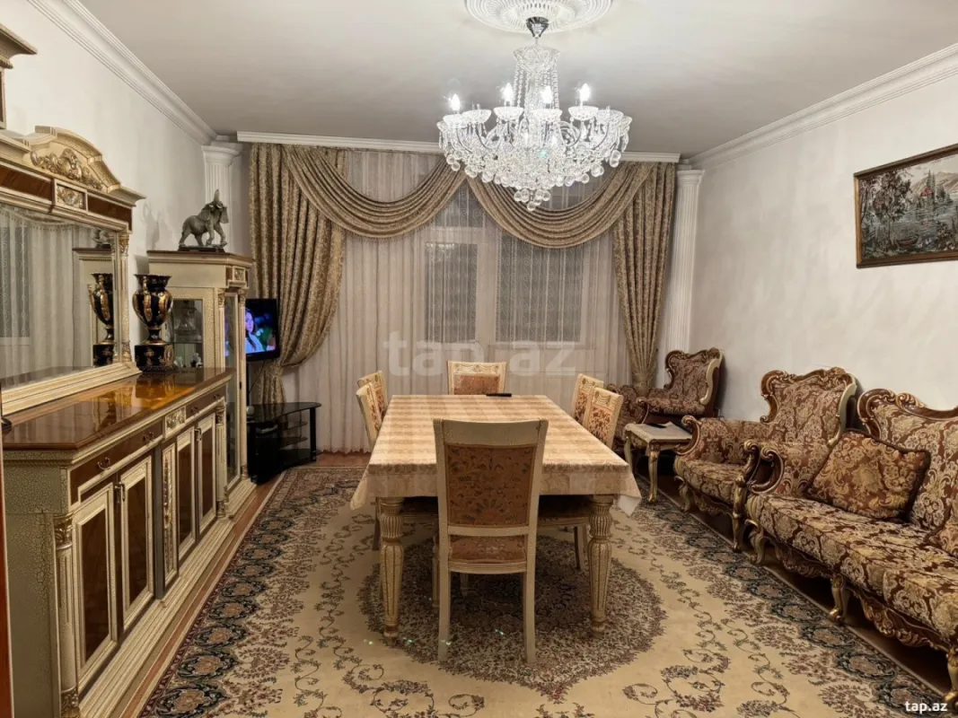 Satılır 3 otaqlı yeni tikili 110 m²