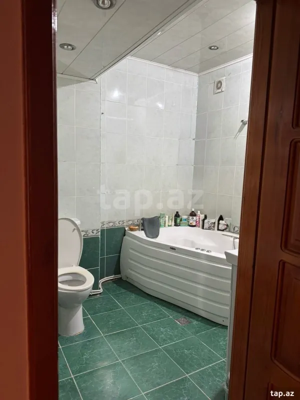 Satılır 3 otaqlı yeni tikili 110 m²