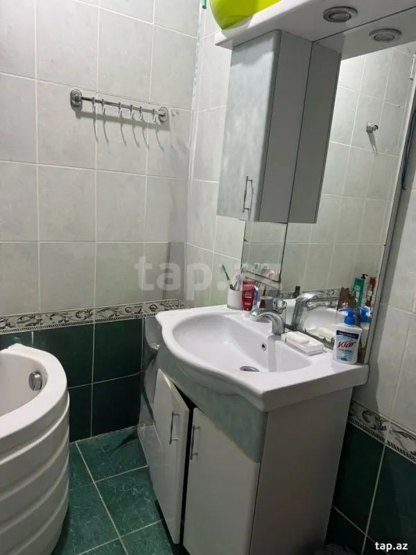 Satılır 3 otaqlı yeni tikili 110 m²