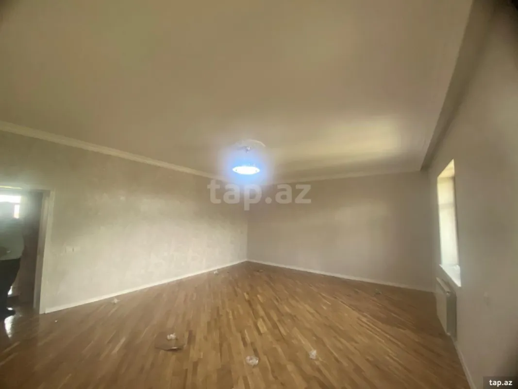 Satılır 4 otaqlı həyət evi 225 m²