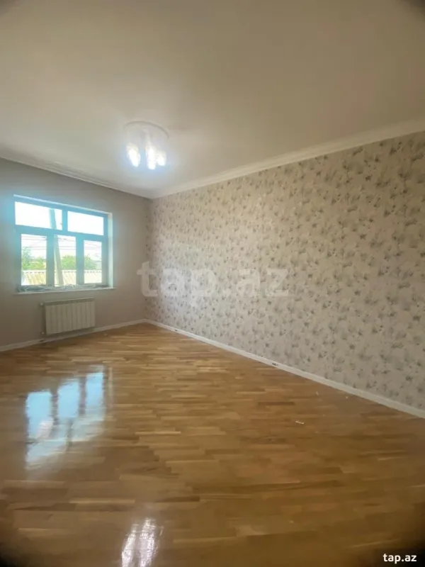 Satılır 4 otaqlı həyət evi 225 m²
