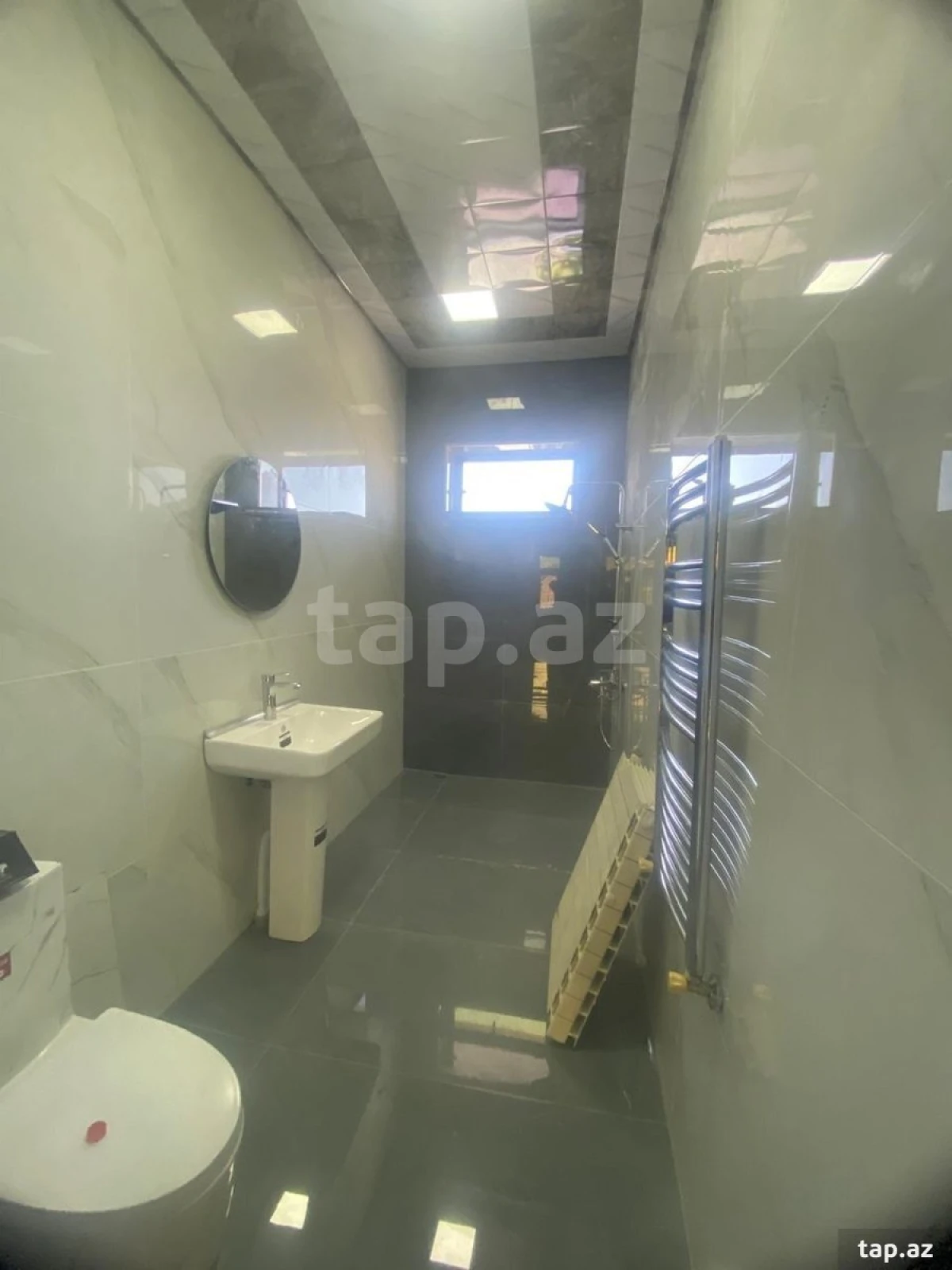 Satılır 4 otaqlı həyət evi 225 m²