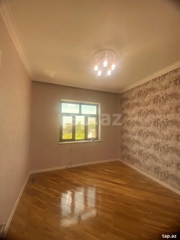 Satılır 4 otaqlı həyət evi 225 m²