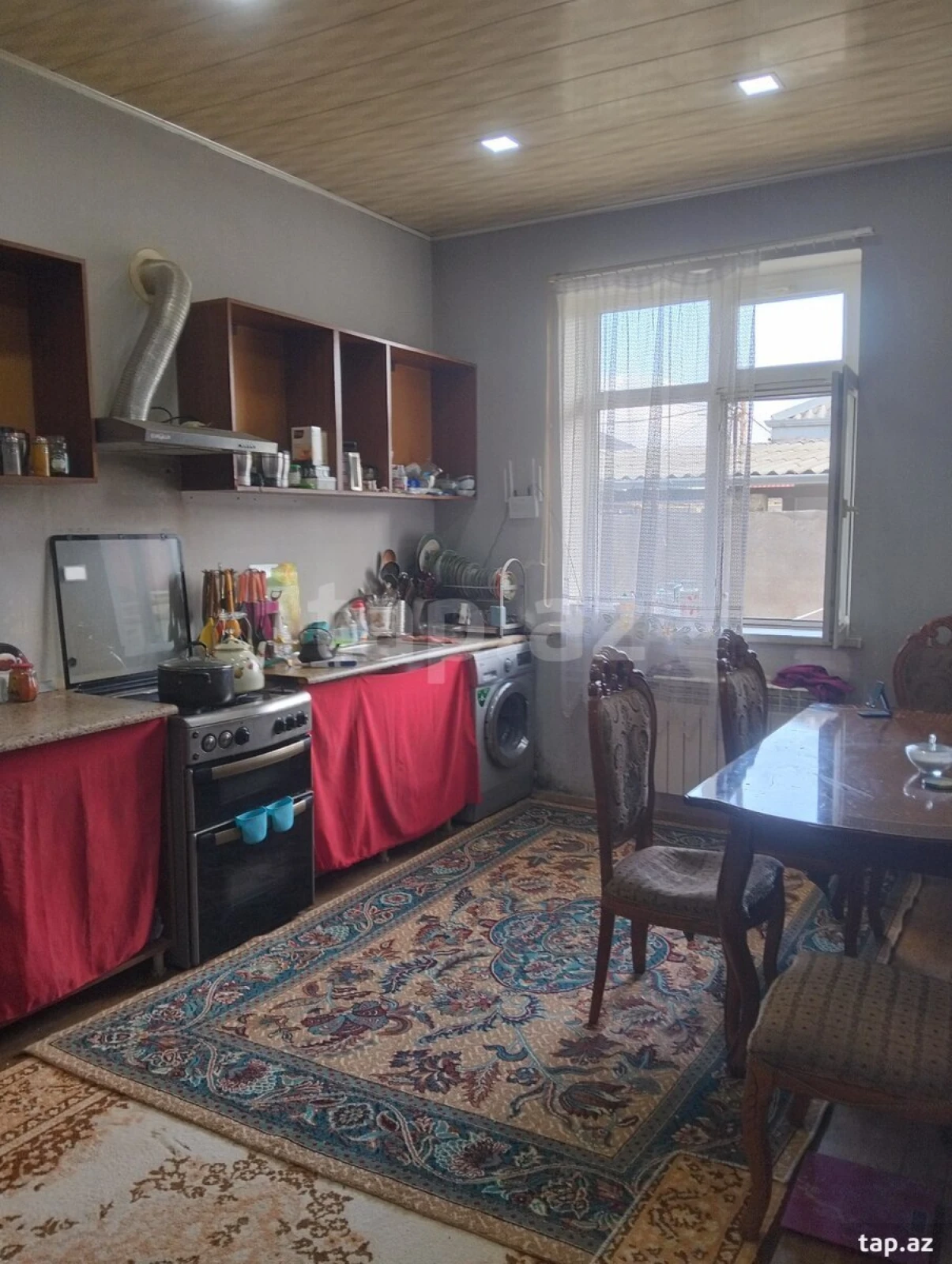 Satılır 4 otaqlı həyət evi