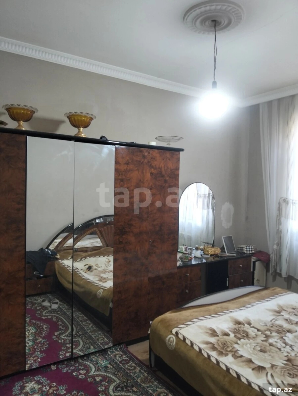 Satılır 4 otaqlı həyət evi