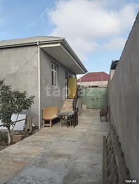 Satılır 4 otaqlı həyət evi