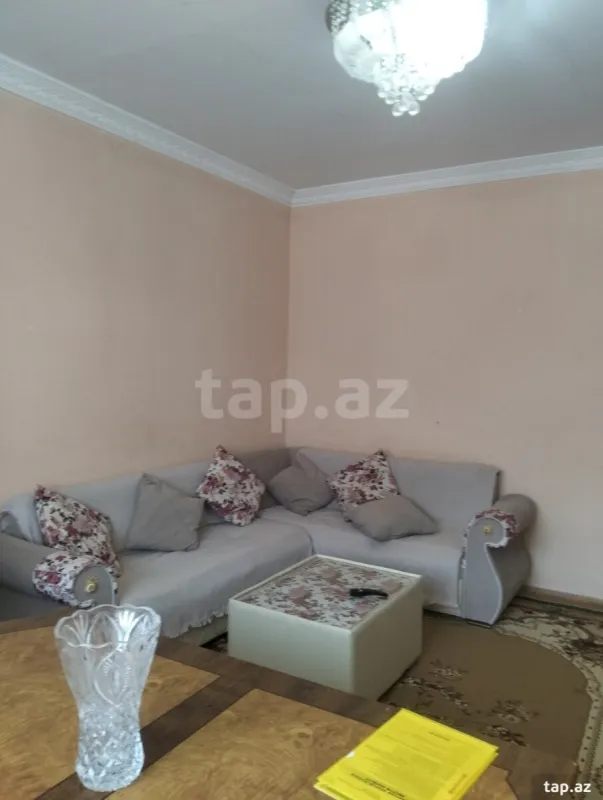 Satılır 4 otaqlı həyət evi