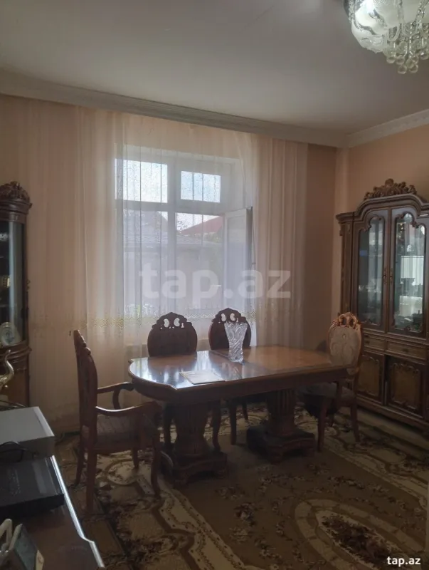 Satılır 4 otaqlı həyət evi