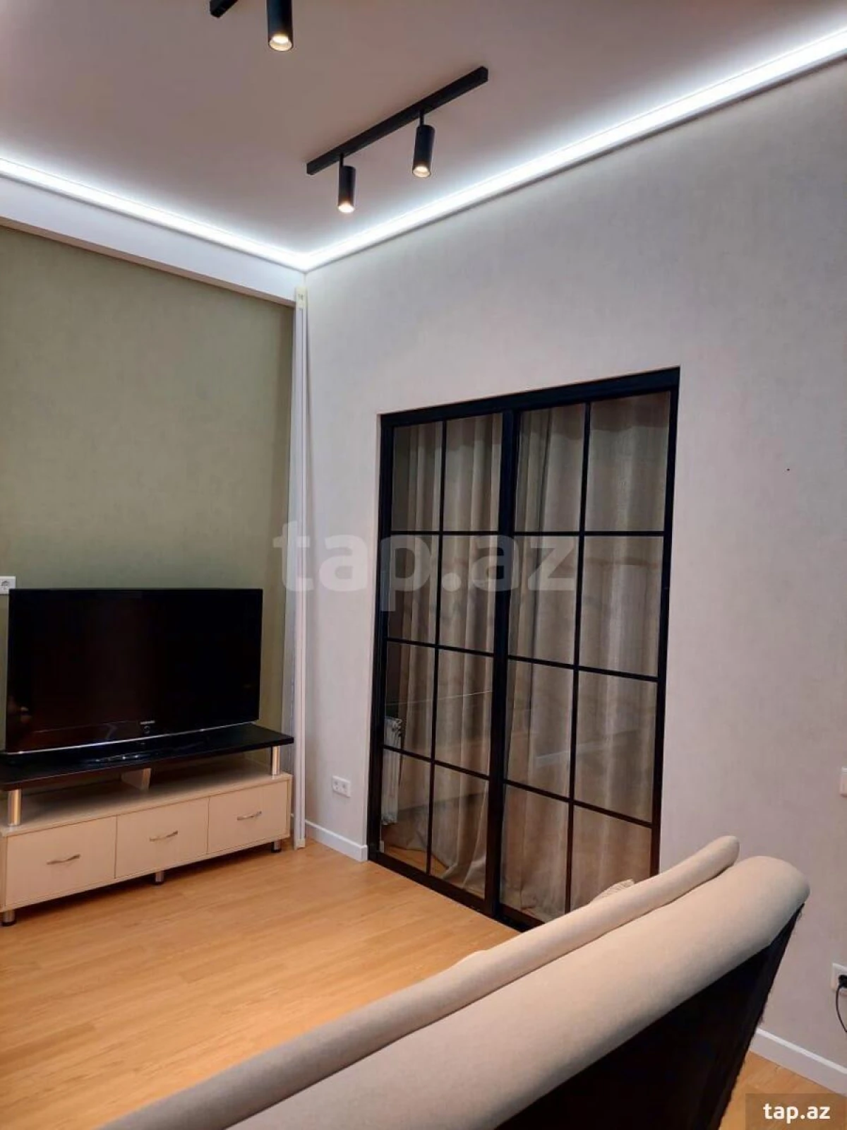 Kirayə verilir 2 otaqlı yeni tikili 55 m²