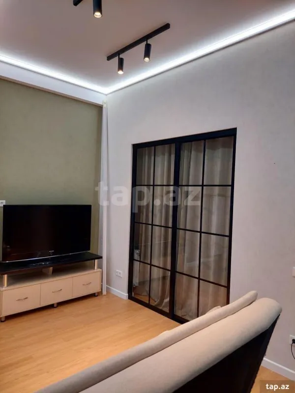 Kirayə verilir 2 otaqlı yeni tikili 55 m²