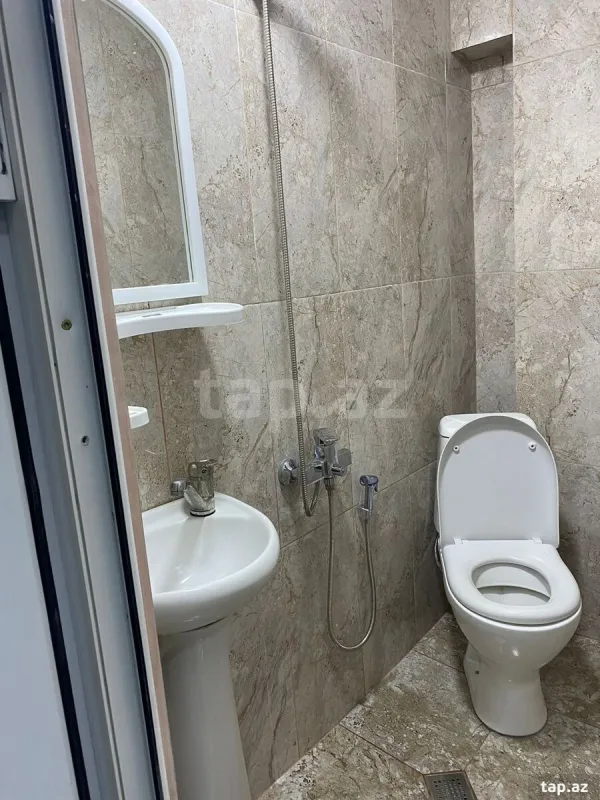 Kirayə verilir 1 otaqlı mənzil 40 m²