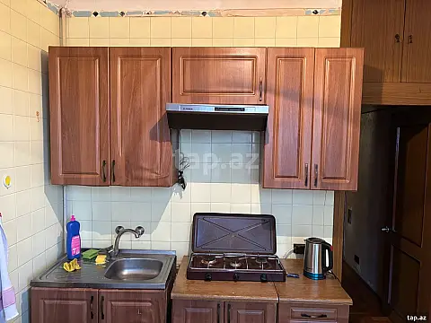 Kirayə verilir 4 otaqlı mənzil 90 m²