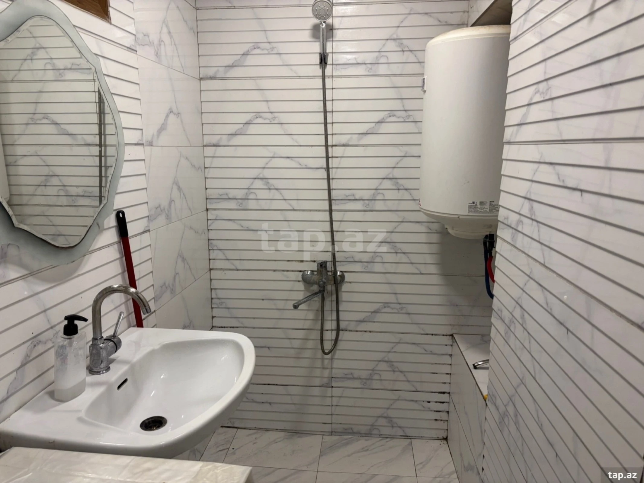 Kirayə verilir 4 otaqlı mənzil 90 m²