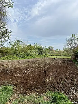 Satılır 3 otaqlı həyət evi 700 m²