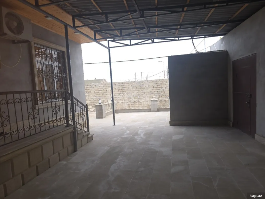 Satılır 4 otaqlı həyət evi