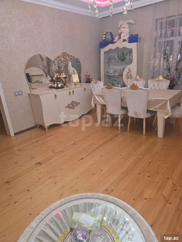 Satılır 4 otaqlı həyət evi