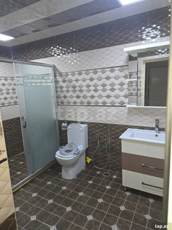 Satılır 4 otaqlı həyət evi